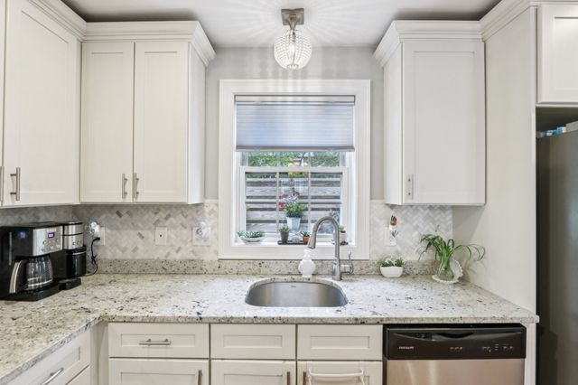 2 Starfish Way A, Salisbury, MA 01952