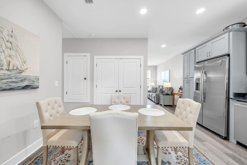 Image 12 of property listing at 108 Penny Lane, Valparaiso, FL 32580