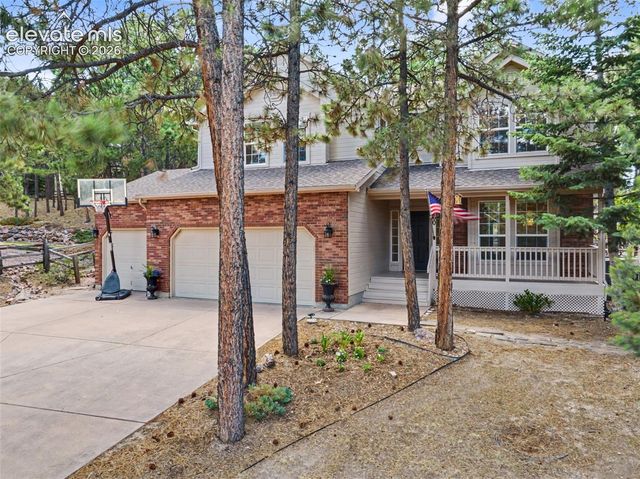 1360 Pawprint Court, Colorado Springs, CO 80921