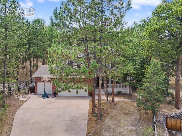 1360 Pawprint Court, Colorado Springs, CO 80921