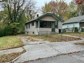 5744 Indiana Avenue, Kansas City, MO 64130
