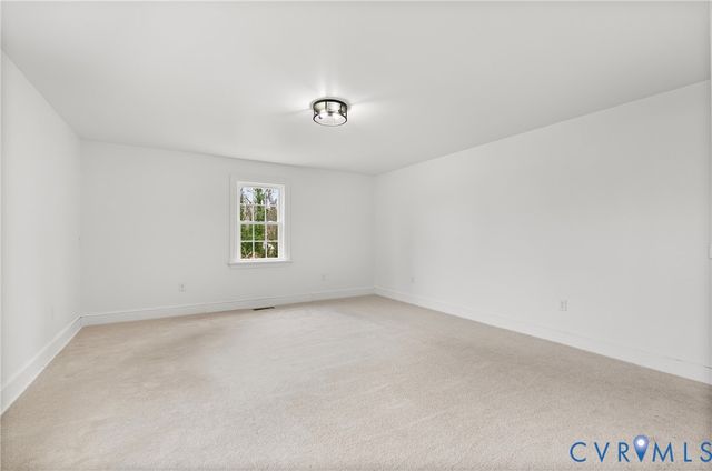 702 Irving St, Farmville, VA 23901