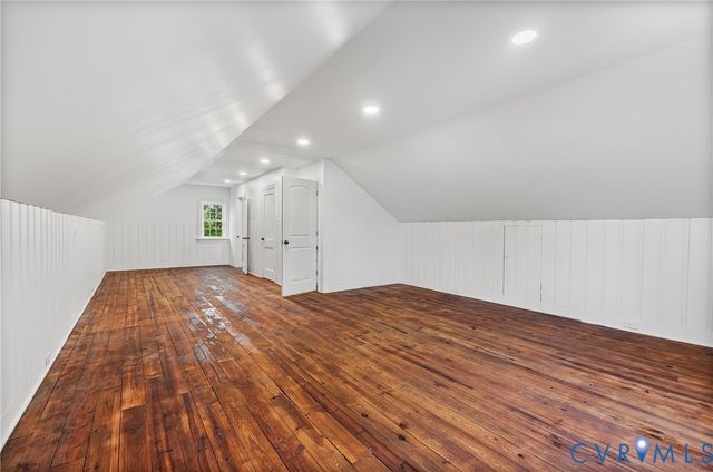 702 Irving St, Farmville, VA 23901