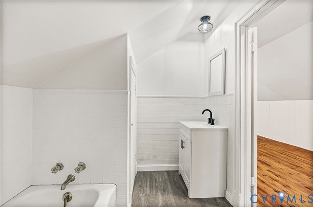 702 Irving St, Farmville, VA 23901