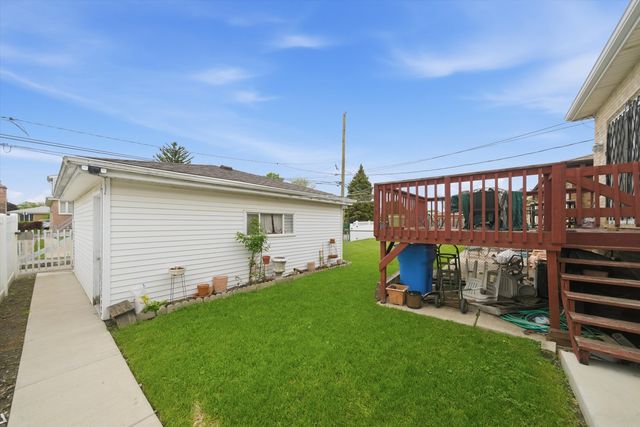 4818 N Sayre Avenue, Chicago, IL 60656