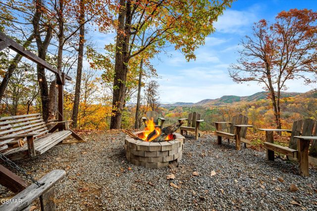 2001 Tiffany Way, Sevierville, TN 37862