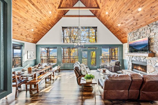 2001 Tiffany Way, Sevierville, TN 37862