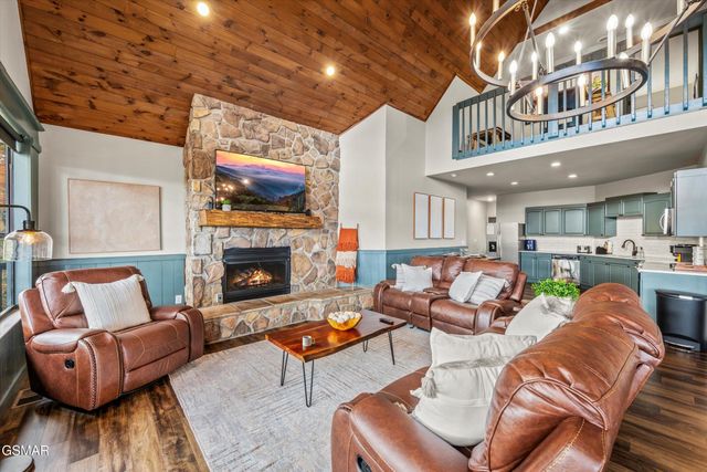 2001 Tiffany Way, Sevierville, TN 37862