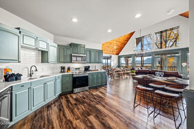 2001 Tiffany Way, Sevierville, TN 37862