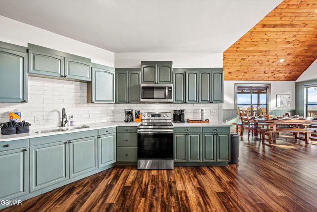 2001 Tiffany Way, Sevierville, TN 37862