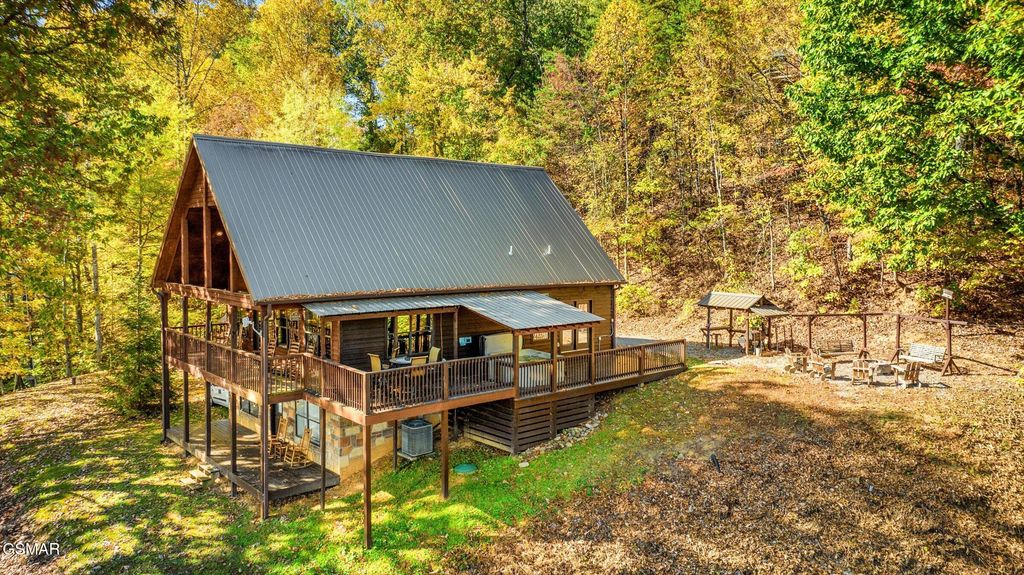 2001 Tiffany Way, Sevierville, TN 37862