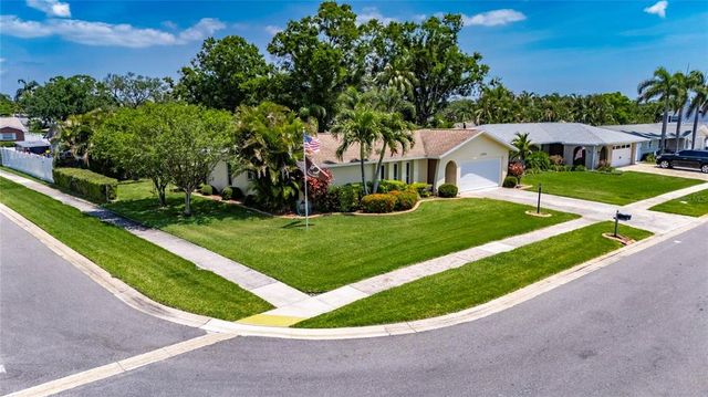 12933 90TH AVENUE, Seminole, FL 33776