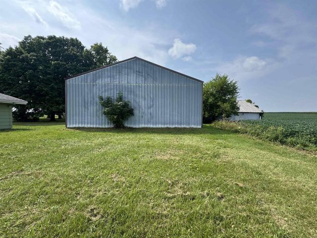 2333 RUNWAY DRIVE, Waupaca, WI 54981