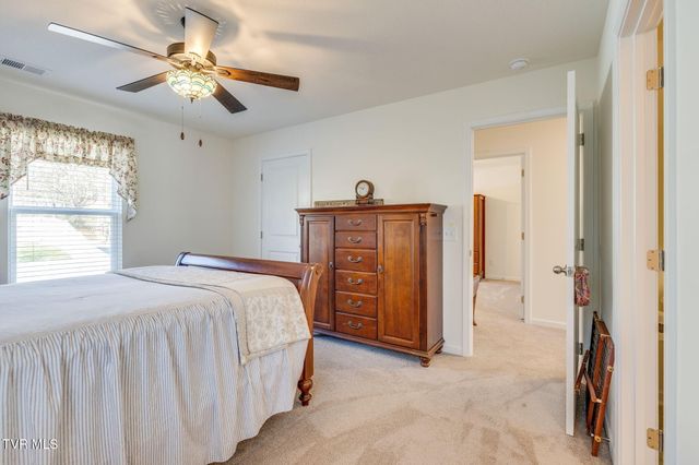 701 Newtons Way, Kingsport, TN 37663