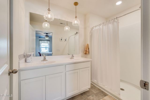 701 Newtons Way, Kingsport, TN 37663