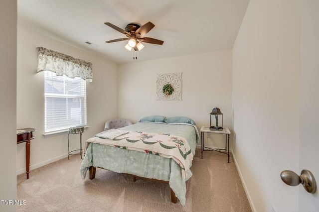 701 Newtons Way, Kingsport, TN 37663