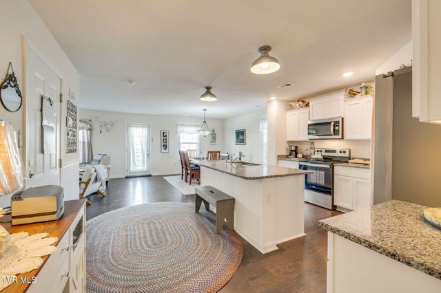 701 Newtons Way, Kingsport, TN 37663