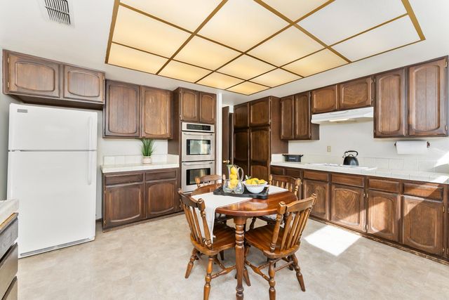 3126 Oxford Rd, Cameron Park, CA 95682