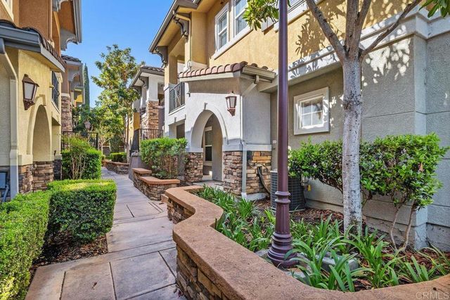 156 Via Montisi, Santee, CA 92071