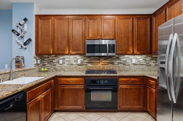 156 Via Montisi, Santee, CA 92071
