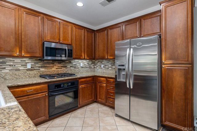156 Via Montisi, Santee, CA 92071