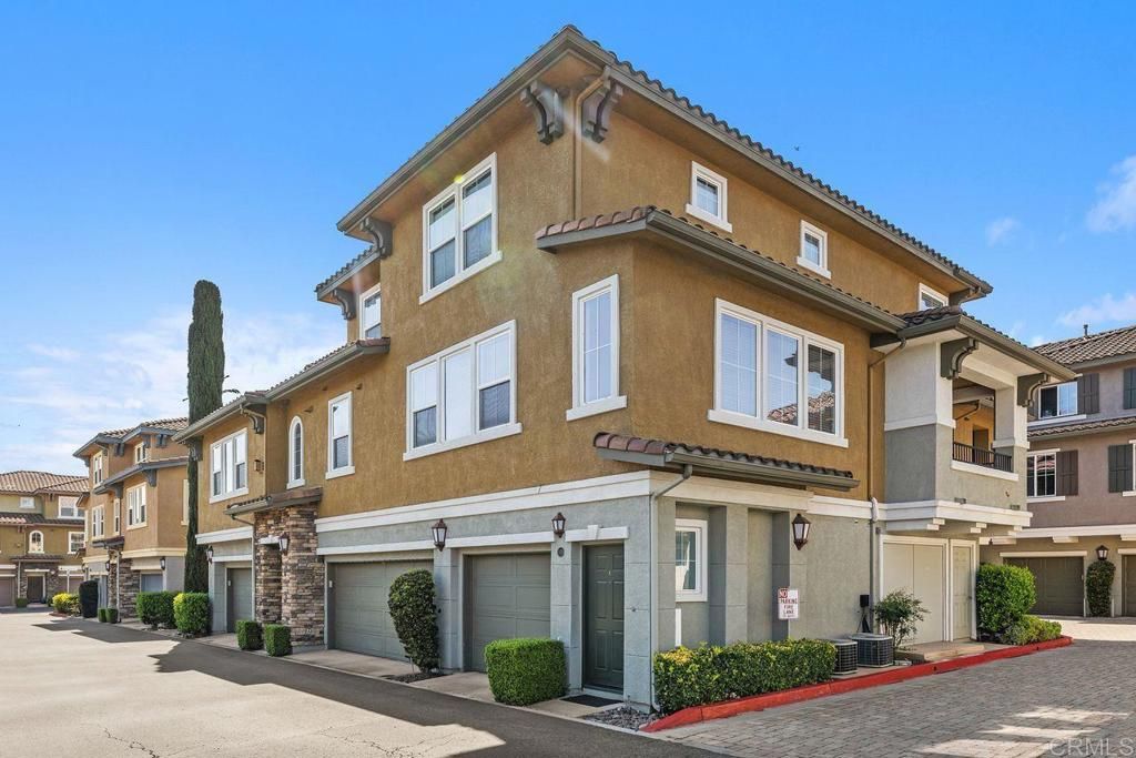 156 Via Montisi, Santee, CA 92071