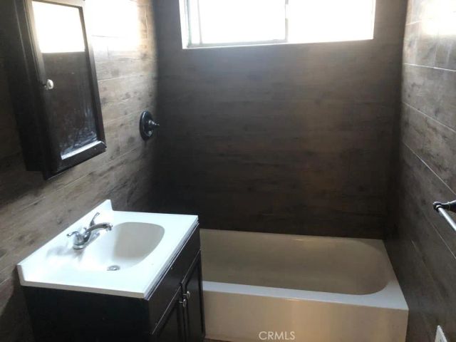 2026 S Ridgeley, Los Angeles, CA 90016