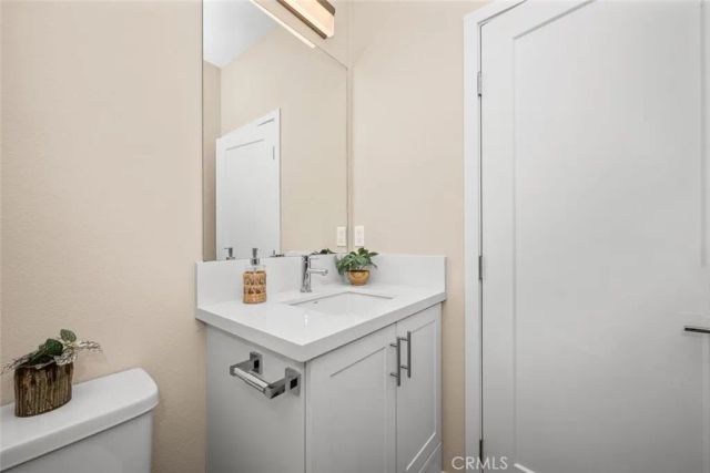 2258 Synergy, Irvine, CA 92614