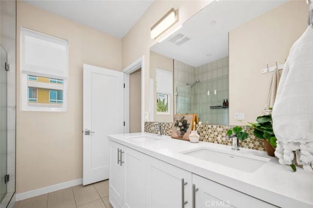 2258 Synergy, Irvine, CA 92614