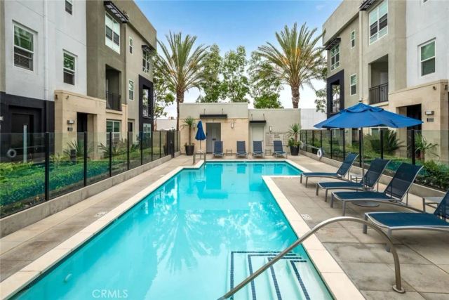 2258 Synergy, Irvine, CA 92614