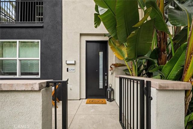 2258 Synergy, Irvine, CA 92614