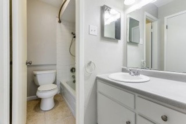 13842 Methuen Green Lane, Dallas, TX 75240