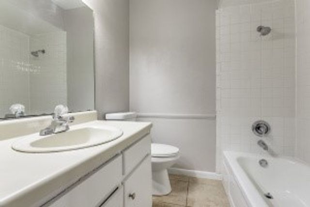 13842 Methuen Green Lane, Dallas, TX 75240