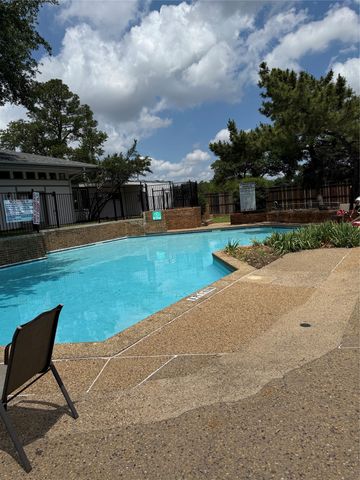 13842 Methuen Green Lane, Dallas, TX 75240
