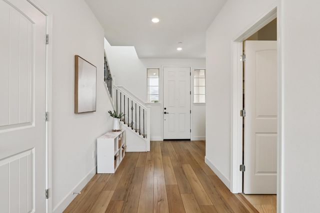 8818 Encore Way, Elk Grove, CA 95757