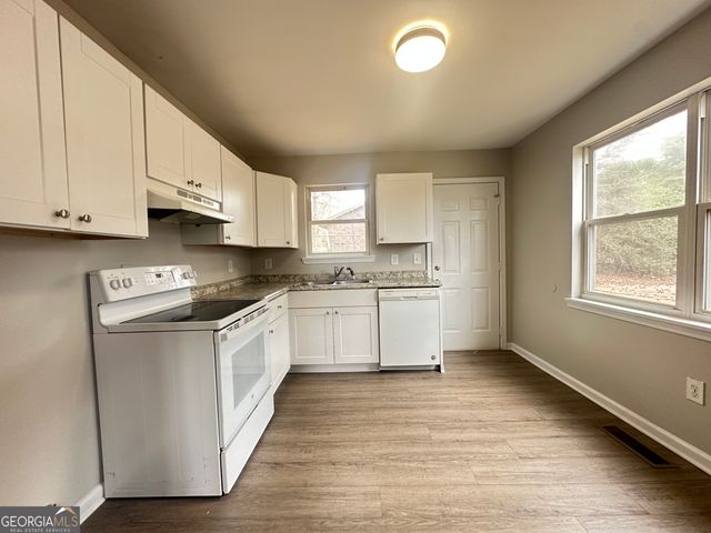 1131 White Oak Drive, Athens, GA 30606