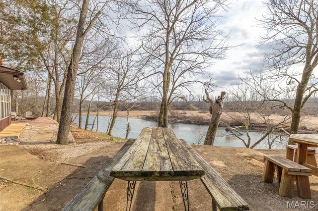 13 Walleye Lane, Doniphan, MO 63935