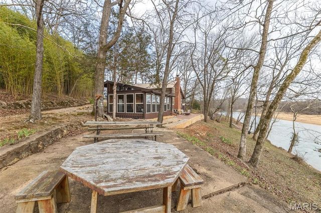 13 Walleye Lane, Doniphan, MO 63935