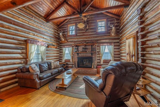 13 Walleye Lane, Doniphan, MO 63935