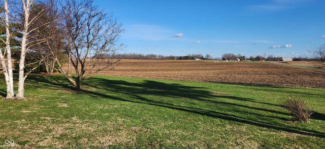 5678 E Dublin Pike, New Castle, IN 47362