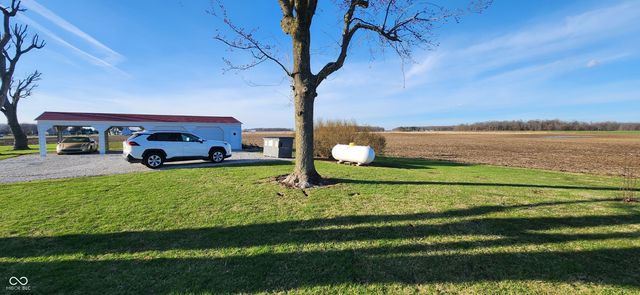 5678 E Dublin Pike, New Castle, IN 47362