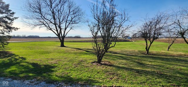 5678 E Dublin Pike, New Castle, IN 47362