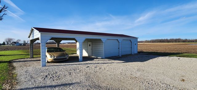 5678 E Dublin Pike, New Castle, IN 47362