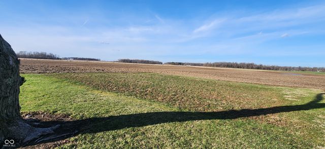 5678 E Dublin Pike, New Castle, IN 47362