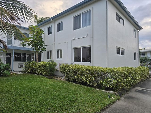 3201 SE 12th Street B3, Pompano Beach, FL 33062
