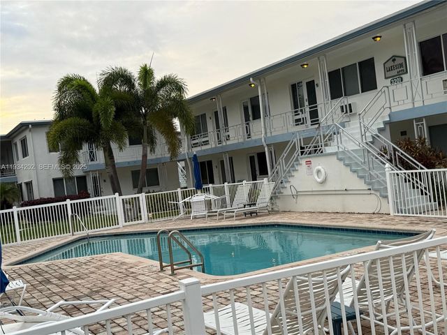 3201 SE 12th Street B3, Pompano Beach, FL 33062
