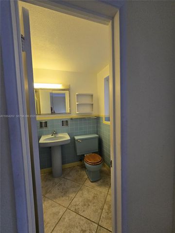 3201 SE 12th Street B3, Pompano Beach, FL 33062