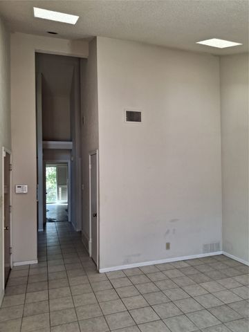 2204 W PARK 3201, Plano, TX 75075