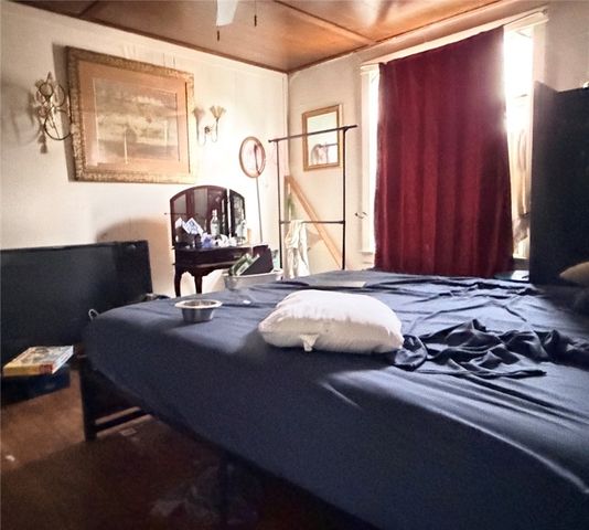 249 Freeport Rd, New Kensington, PA 15068