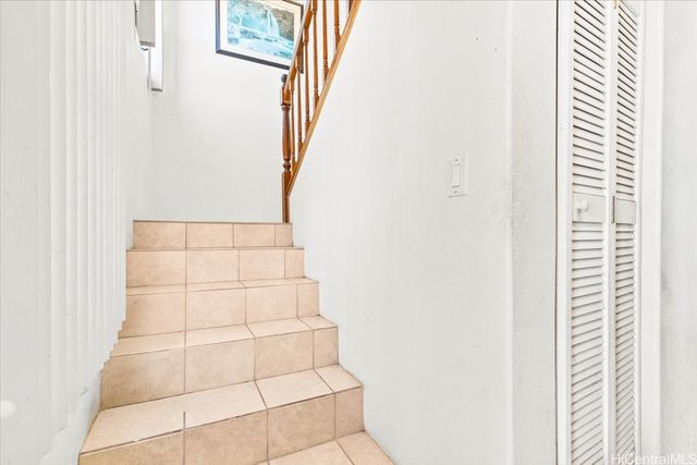 98-1285 Hoohuali Place, Pearl City, HI 96782